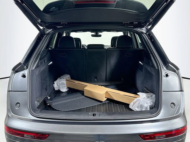 Used 2025 Audi Q5 Prestige image 29