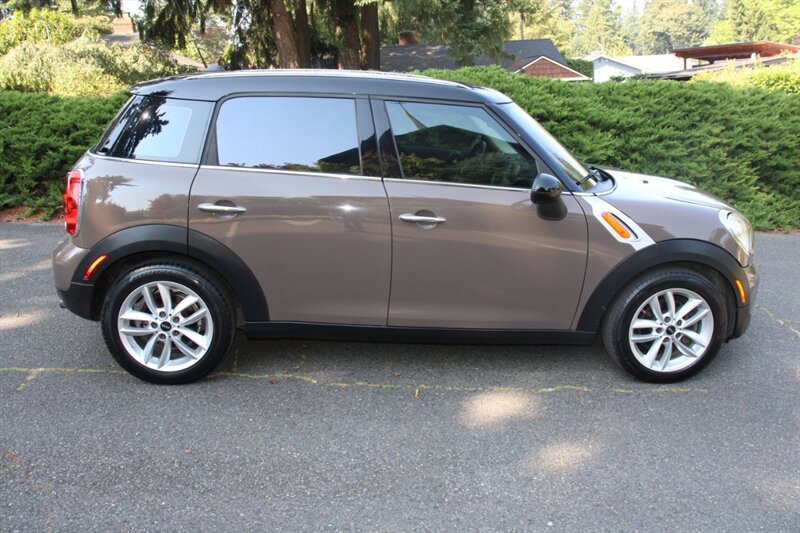 Used 2011 MINI Cooper Countryman FWD image 11