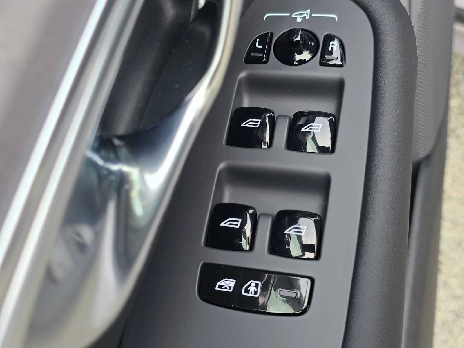 New 2027 Volvo XC90 T8 Ultra AWD/4WD image 22