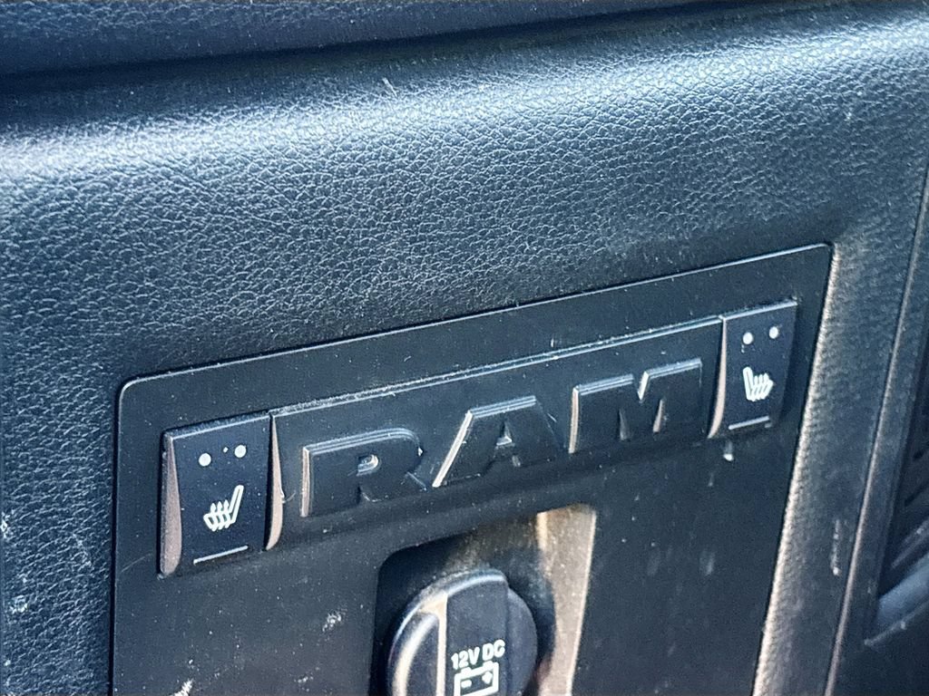 Used 2018 RAM 1500 Laramie w/ Convenience Group AWD/4WD image 26