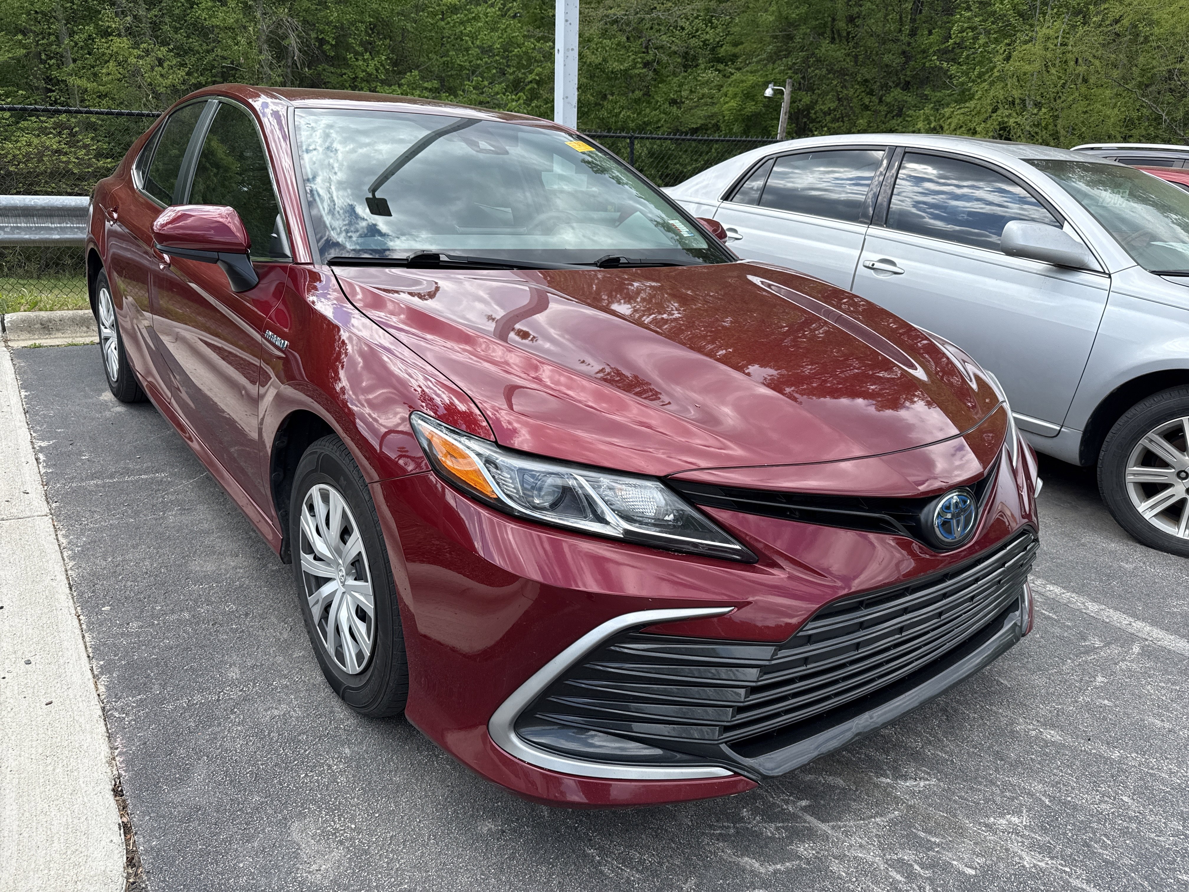 Used 2021 Toyota Camry LE image 36