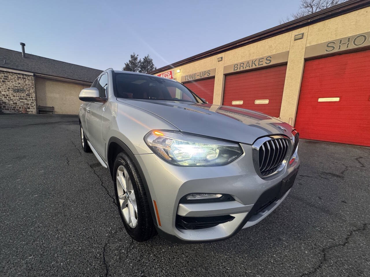 Used 2019 BMW X3 xDrive30i w/ Driving Assistance Package AWD/4WD image 9