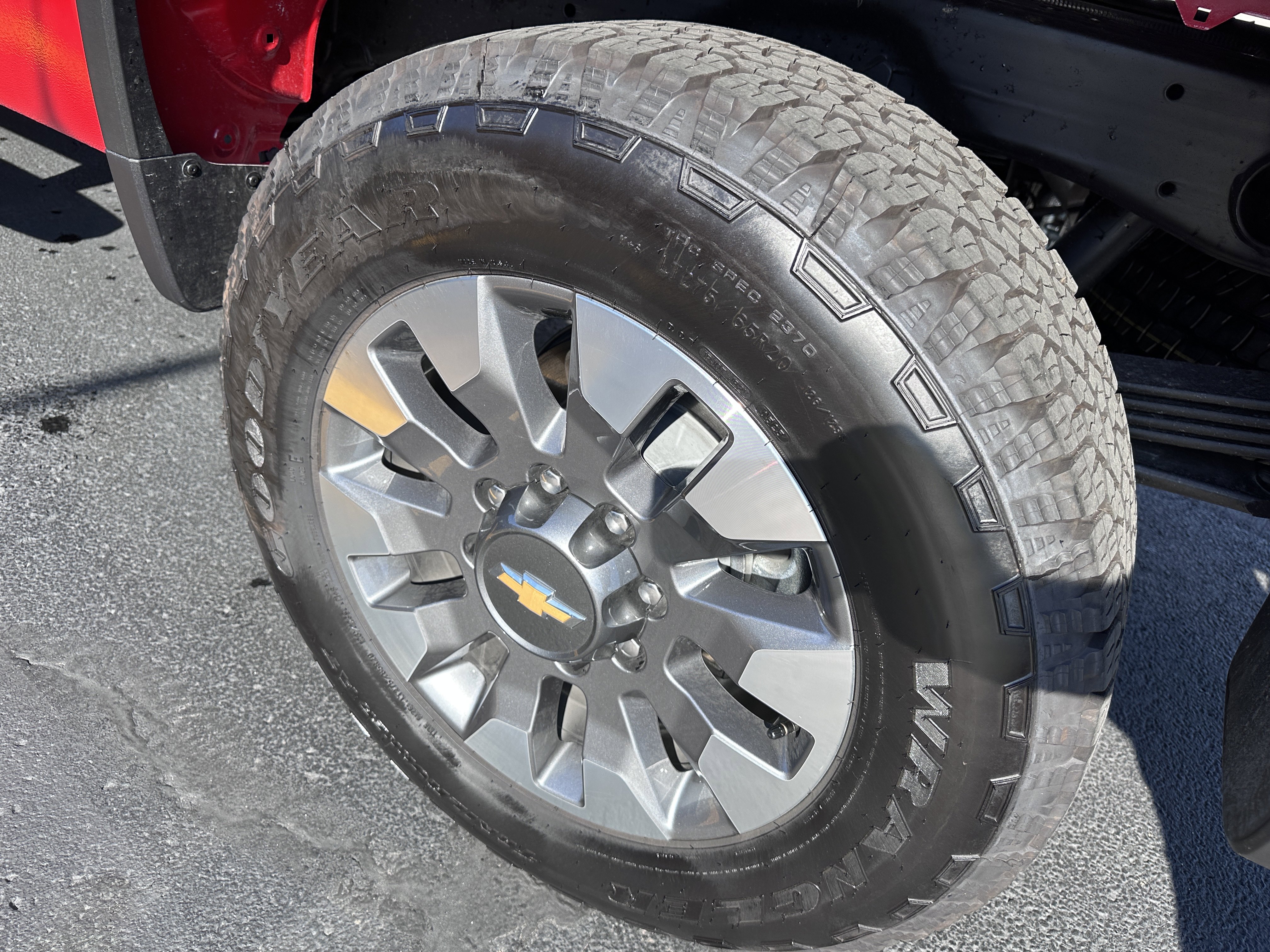 Used 2025 Chevrolet Silverado 2500 Custom image 9