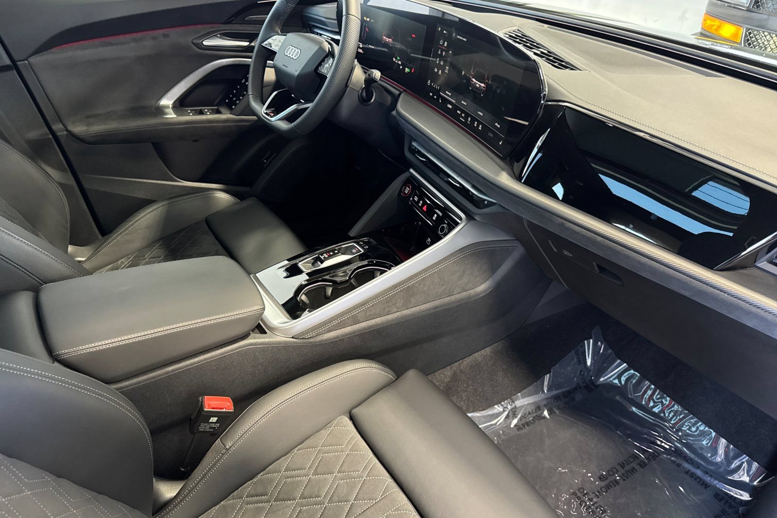 Used 2025 Audi SQ5 Premium Plus AWD/4WD image 18