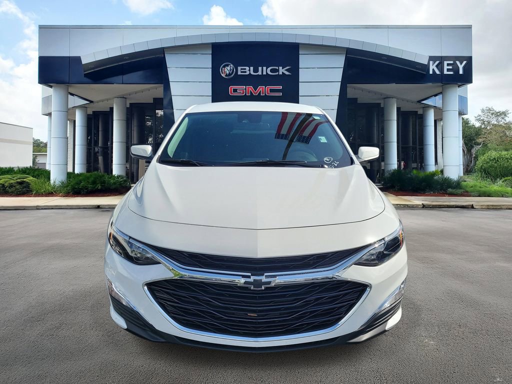 Used 2023 Chevrolet Malibu RS FWD image 2