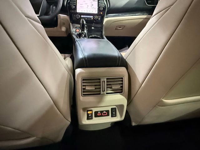 Used 2022 Nissan Maxima Platinum w/ Sport Mat Group FWD image 29