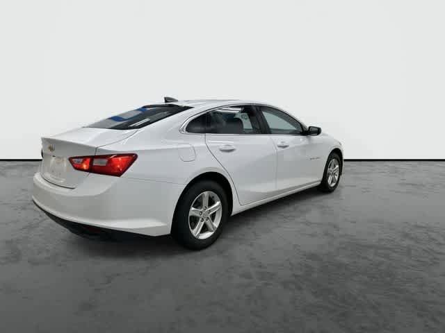 Used 2022 Chevrolet Malibu LS FWD image 4