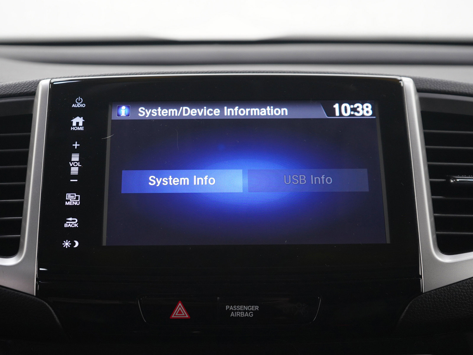 Used 2017 Honda Pilot Touring image 19