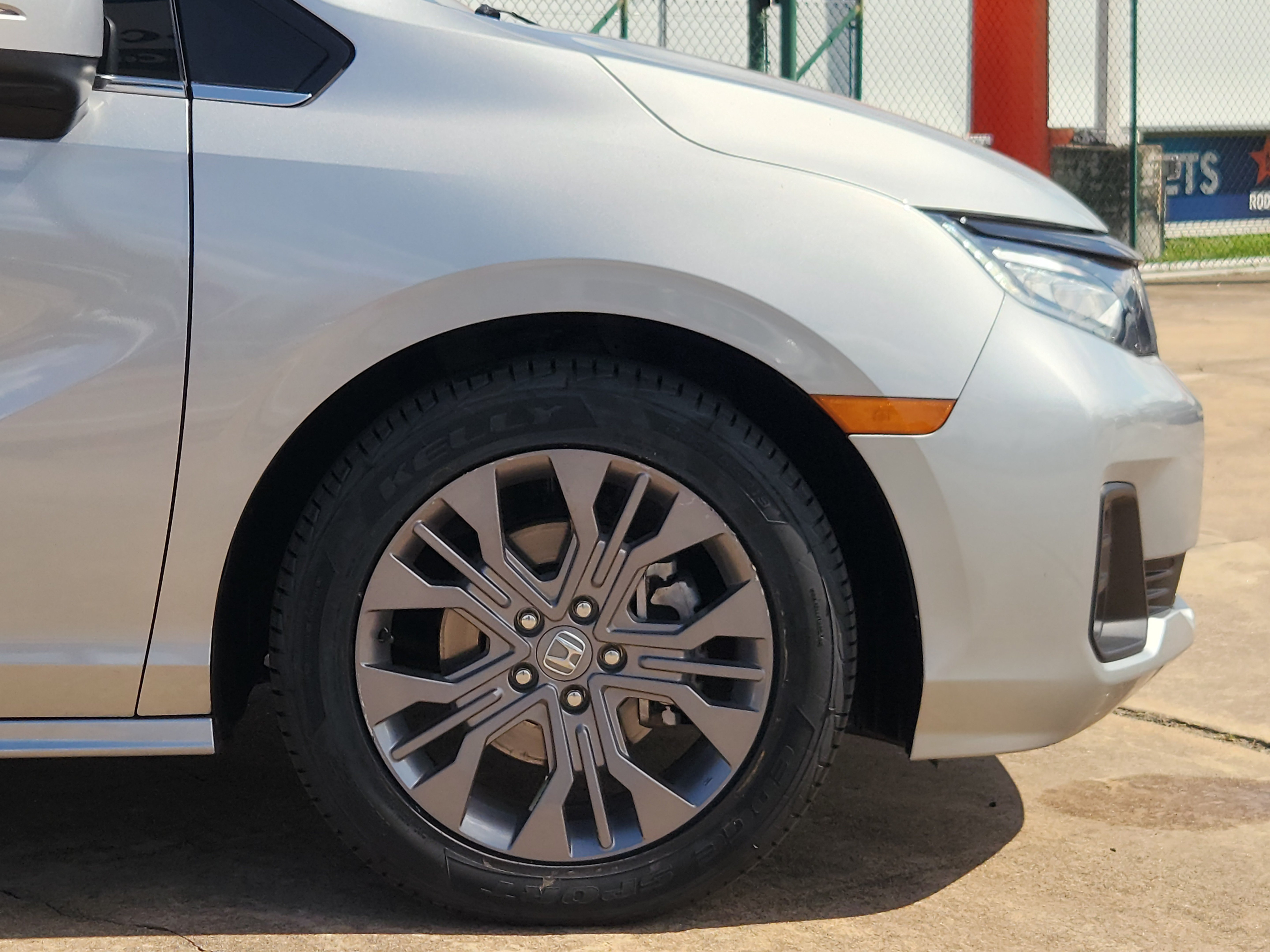 Used 2025 Honda Odyssey Touring image 9
