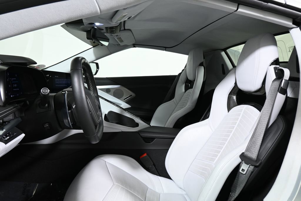 Used 2021 Chevrolet Corvette Stingray Premium Conv w/ Z51 Performance Package RWD image 15