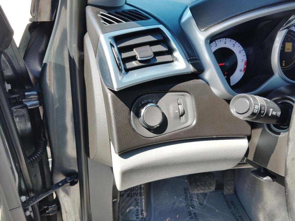 Used 2010 Cadillac SRX Luxury image 16