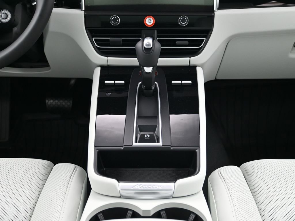 Certified 2026 Porsche Macan S image 10
