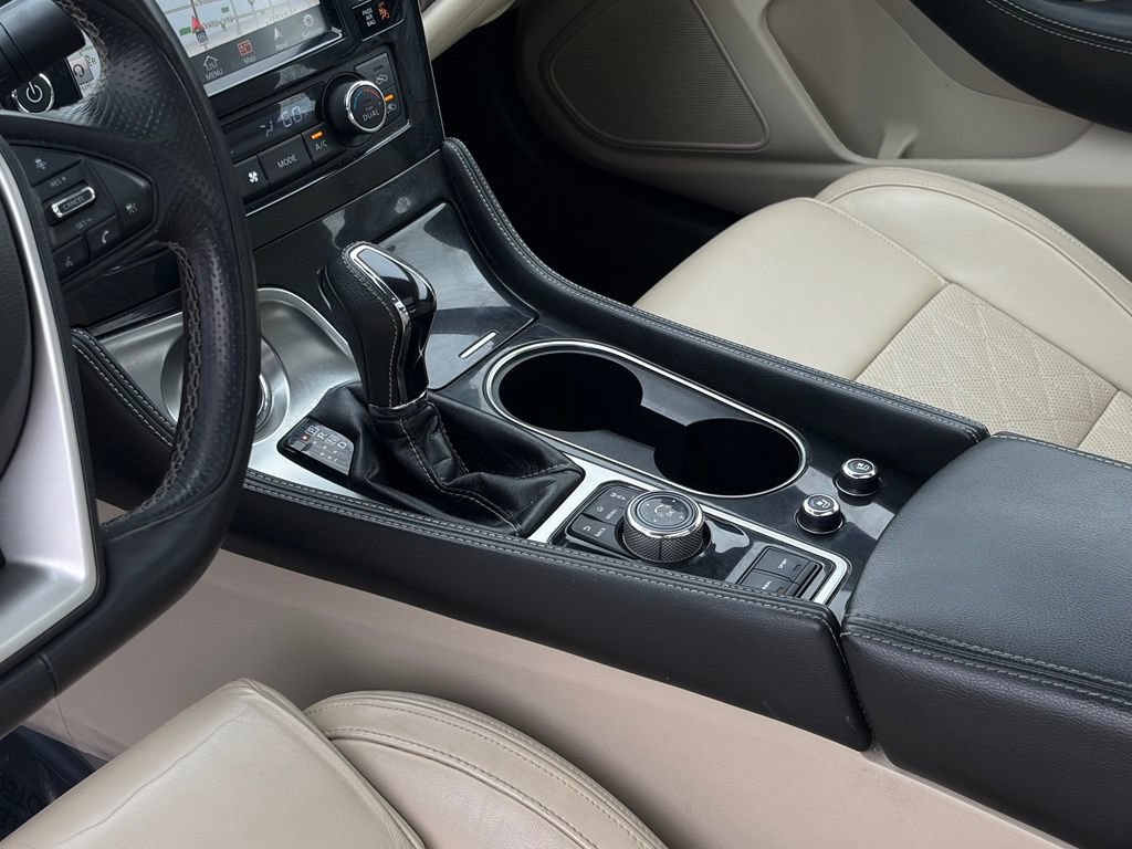 Used 2018 Nissan Maxima Platinum FWD image 11