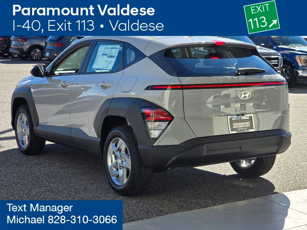 New 2026 Hyundai Kona SE image 2