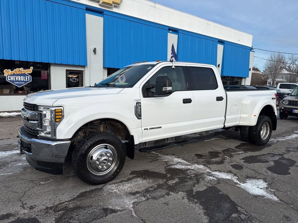 Used 2018 Ford F350 XLT image 1