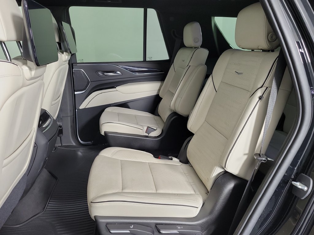 Used 2021 Cadillac Escalade Sport w/ Driver Assist Tech Package AWD/4WD image 13