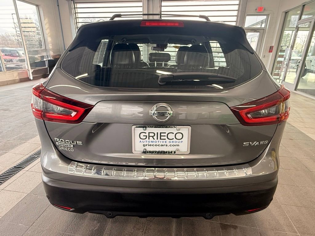 Used 2020 Nissan Rogue Sport SV w/ Technology Package image 9