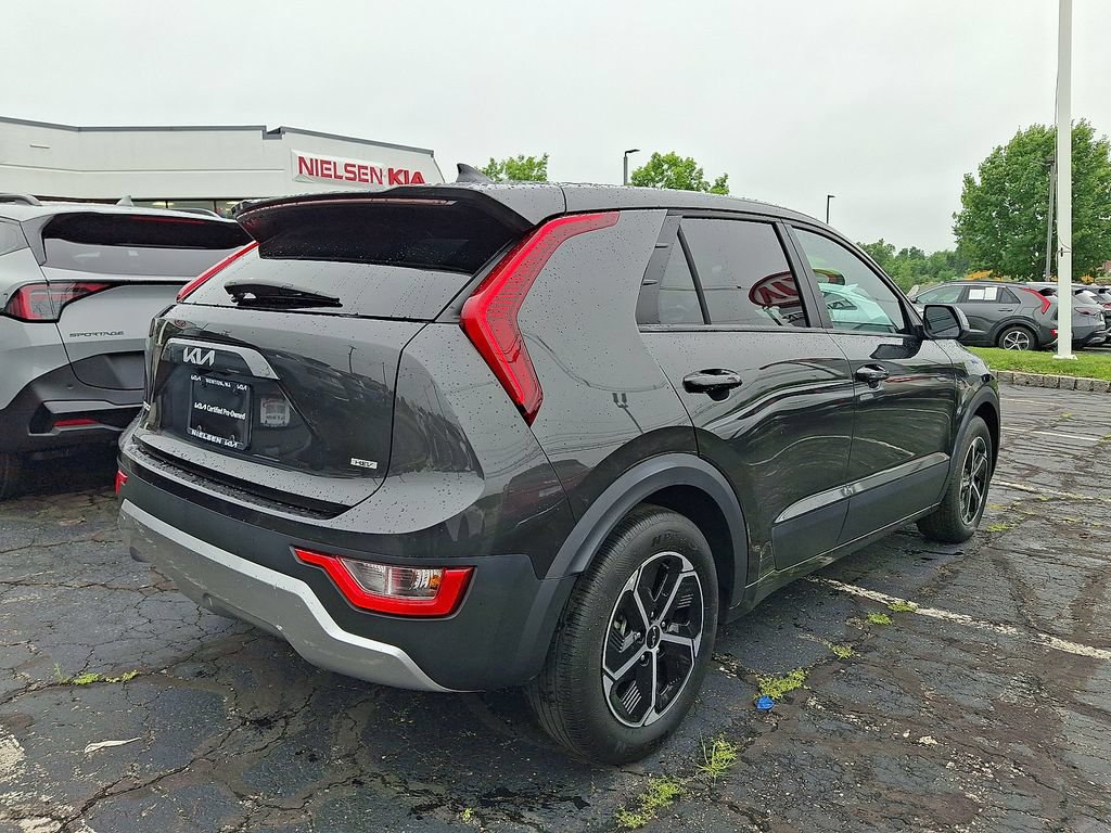 Certified 2023 Kia Niro LX FWD image 16