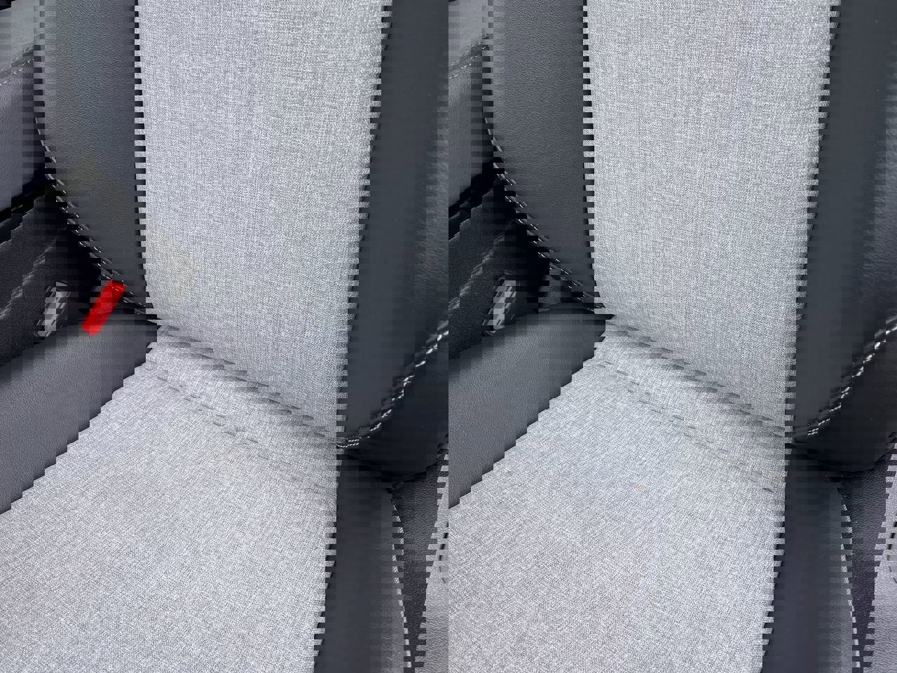 Used 2023 Volkswagen ID.4 Pro image 19