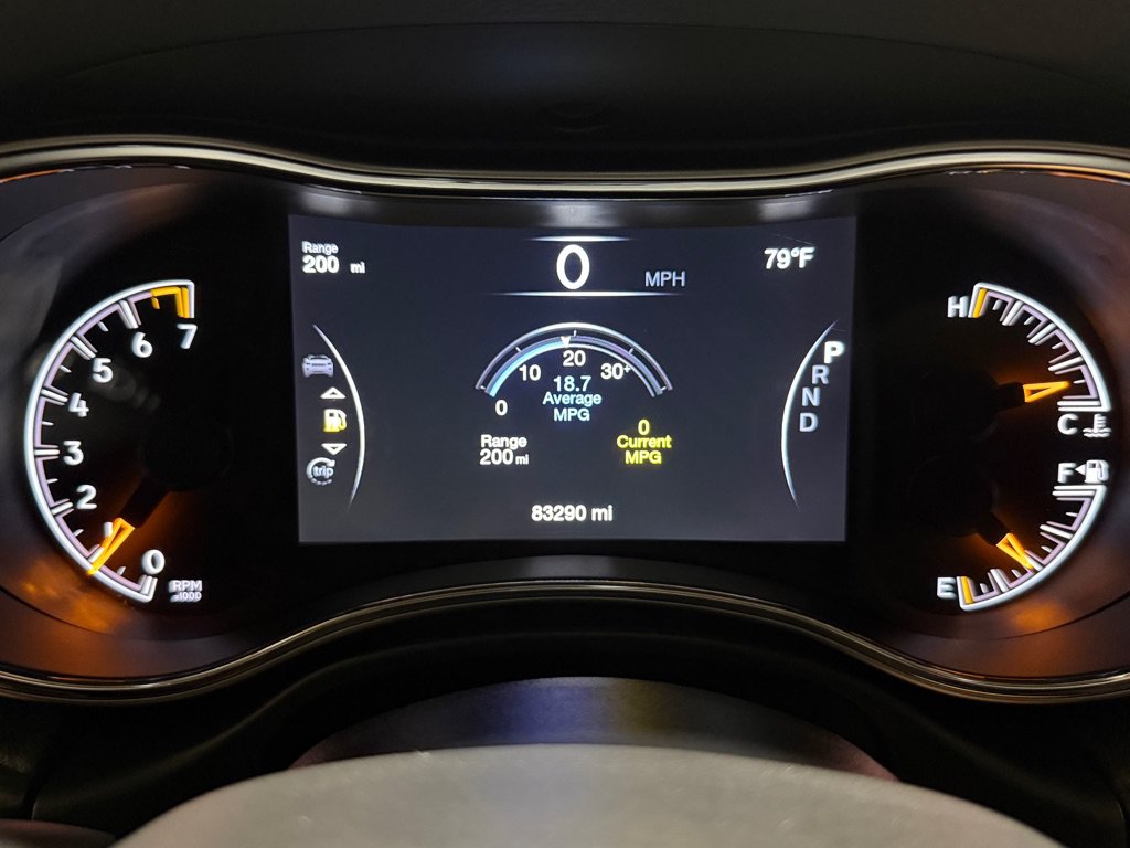 Used 2020 Jeep Grand Cherokee Laredo AWD/4WD image 14