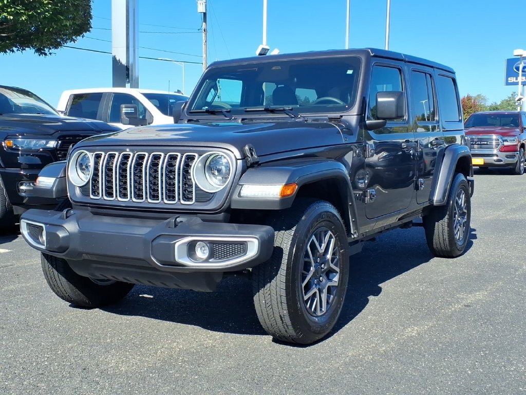 Certified 2026 Jeep Wrangler Unlimited Sahara AWD/4WD image 3