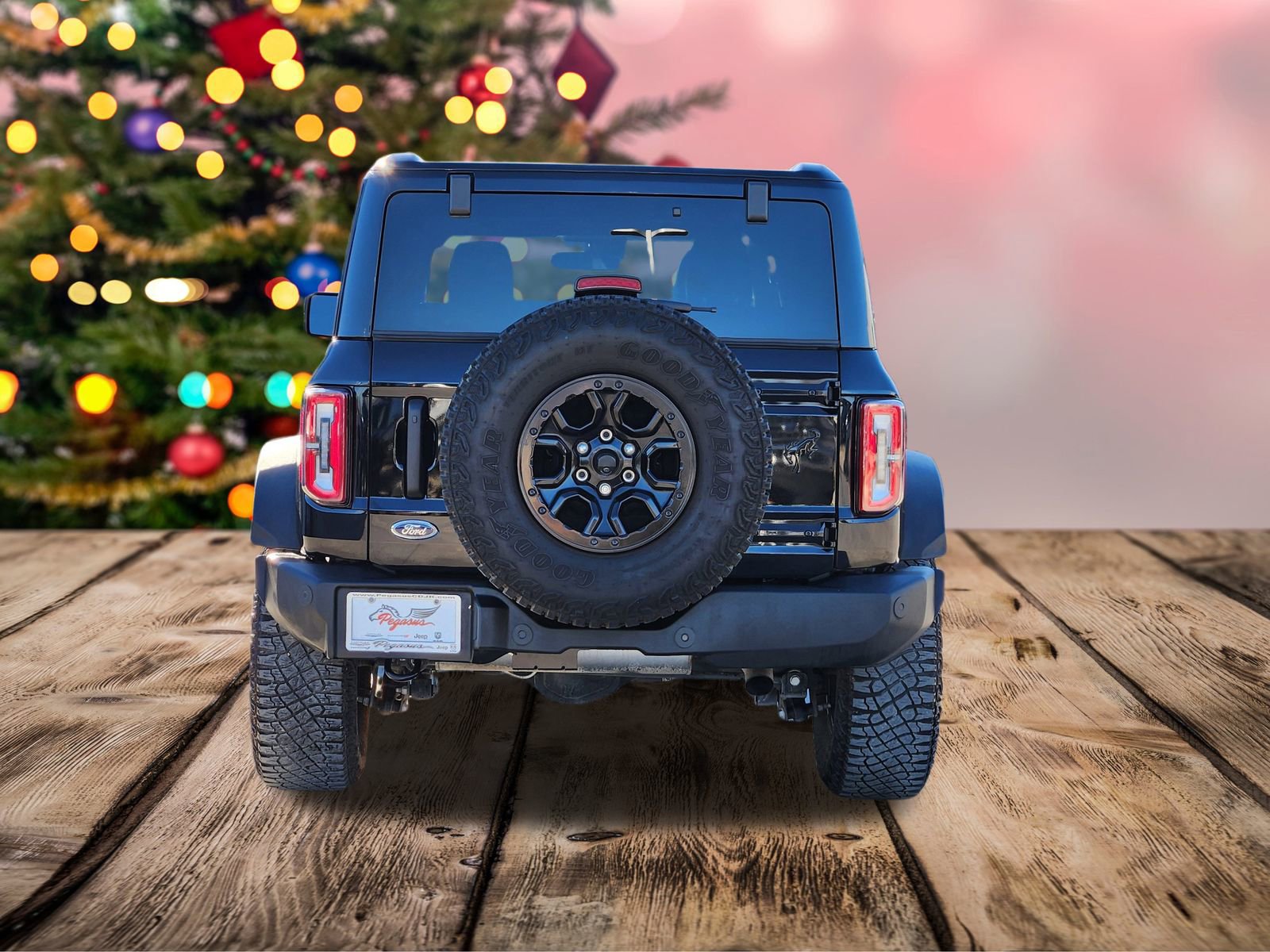 Used 2024 Ford Bronco Wildtrak image 8