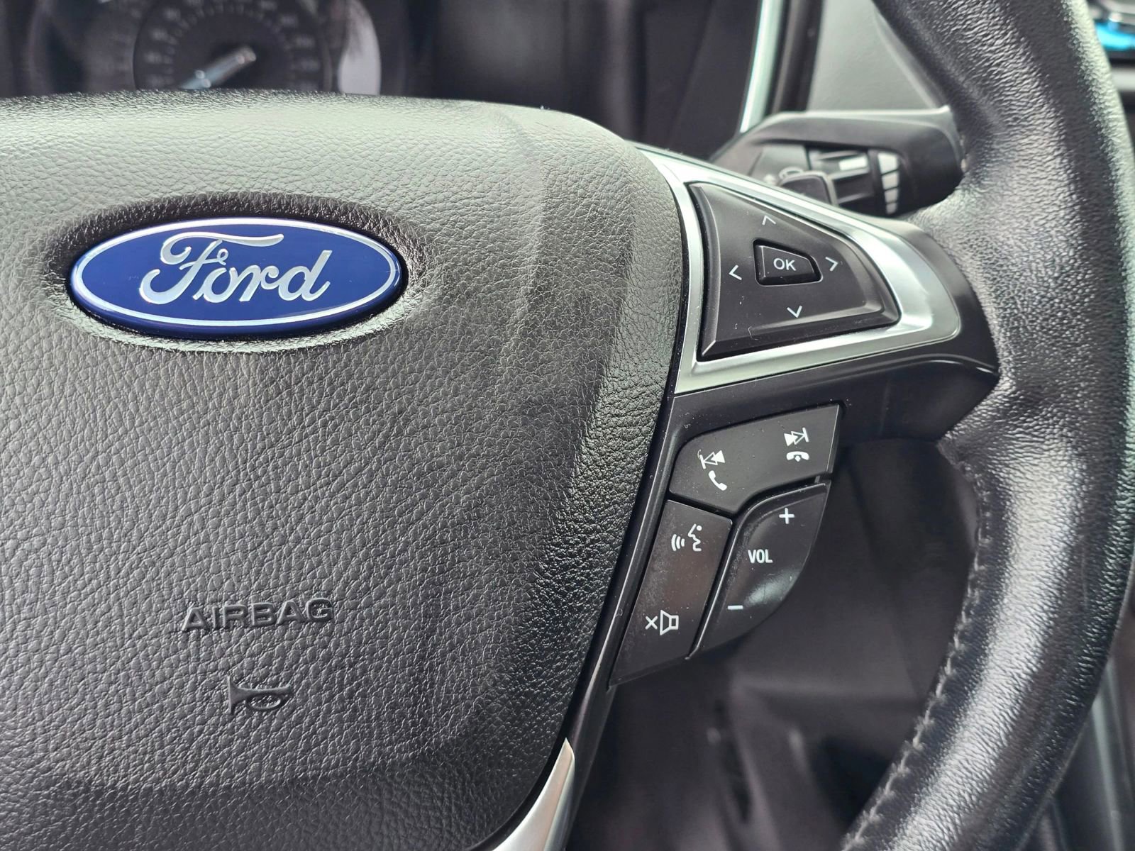 Used 2020 Ford Fusion Titanium image 25