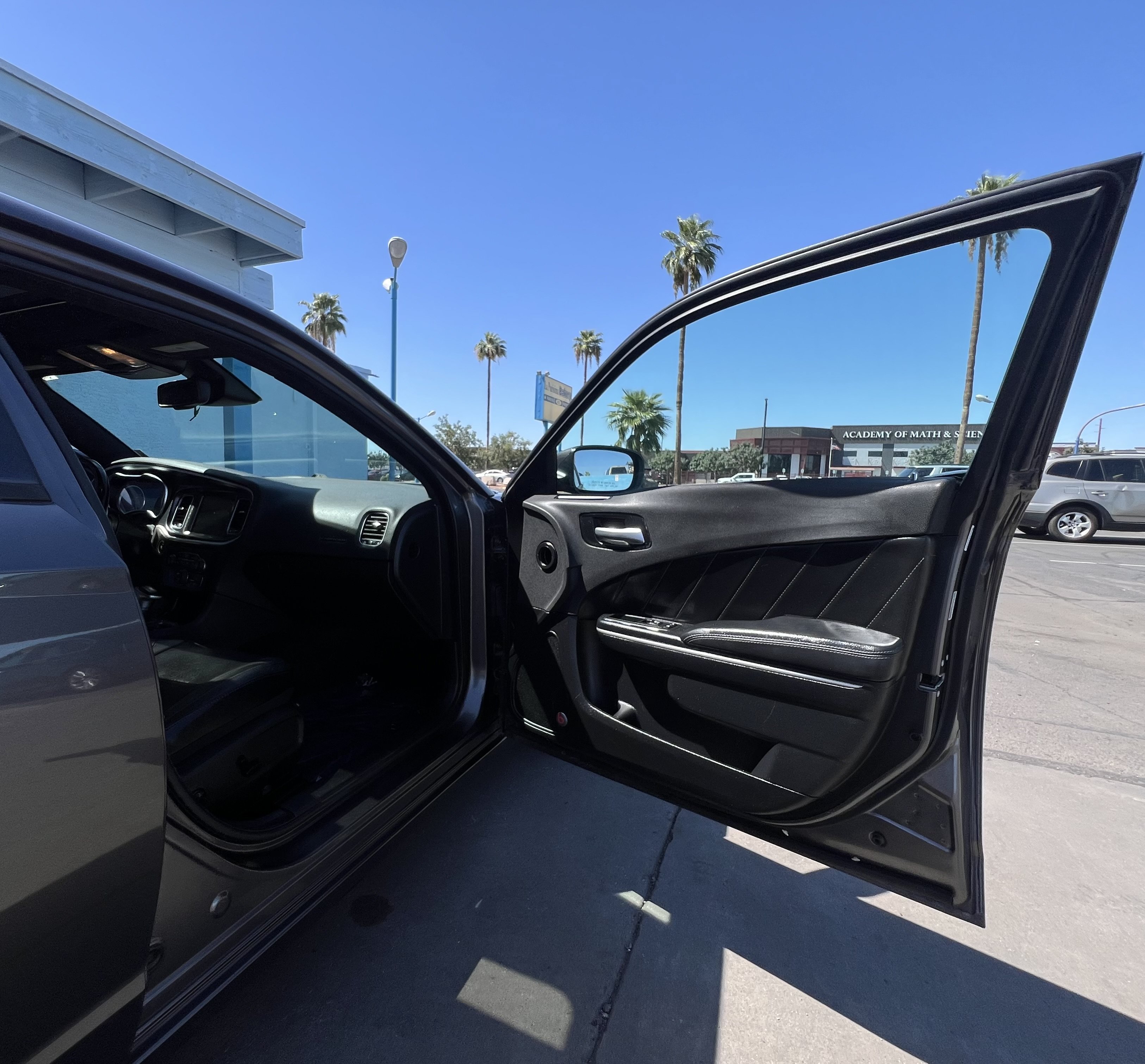 Used 2015 Dodge Charger R/T w/ Premium Group RWD image 15