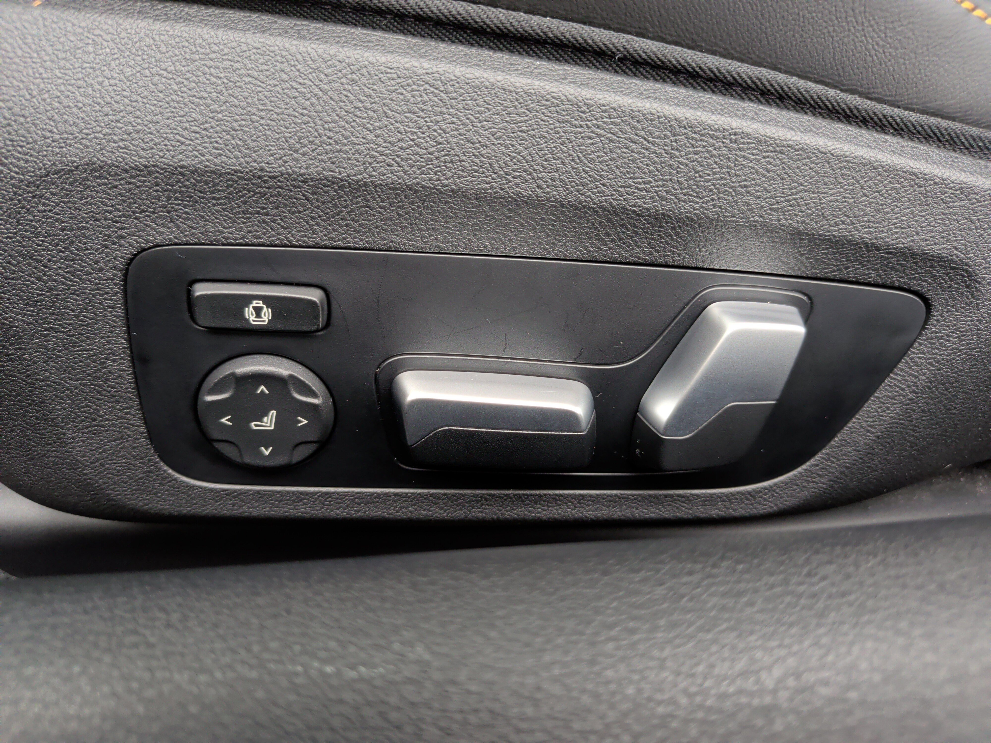 Used 2023 BMW M8 Competition w/ M Driver's Package image 30