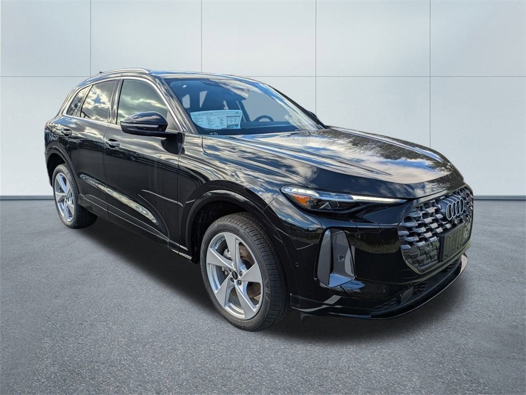 New 2025 Audi Q5 Premium Plus image 1