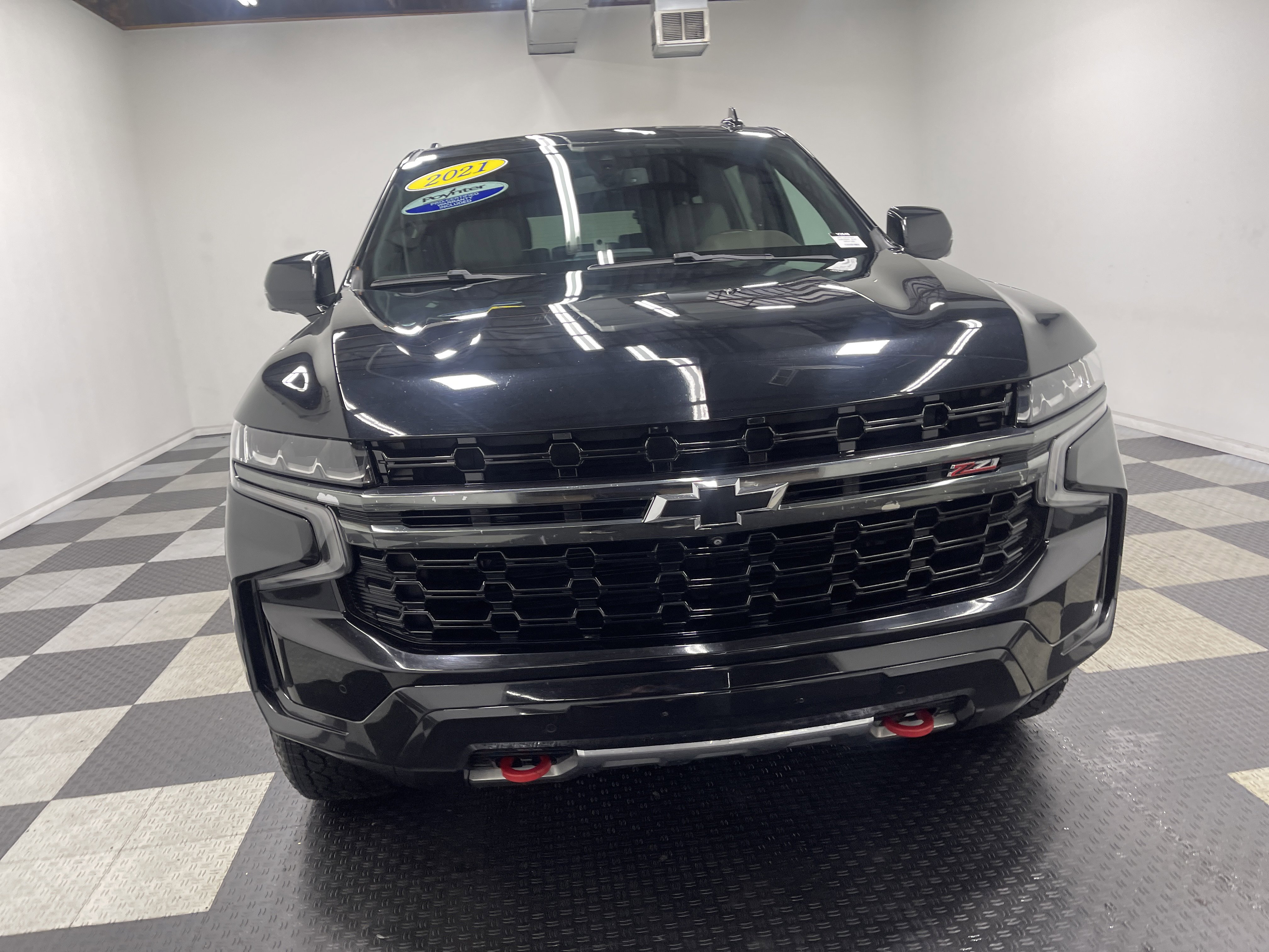 Used 2021 Chevrolet Suburban Z71 w/ Z71 Off-Road Package AWD/4WD image 7