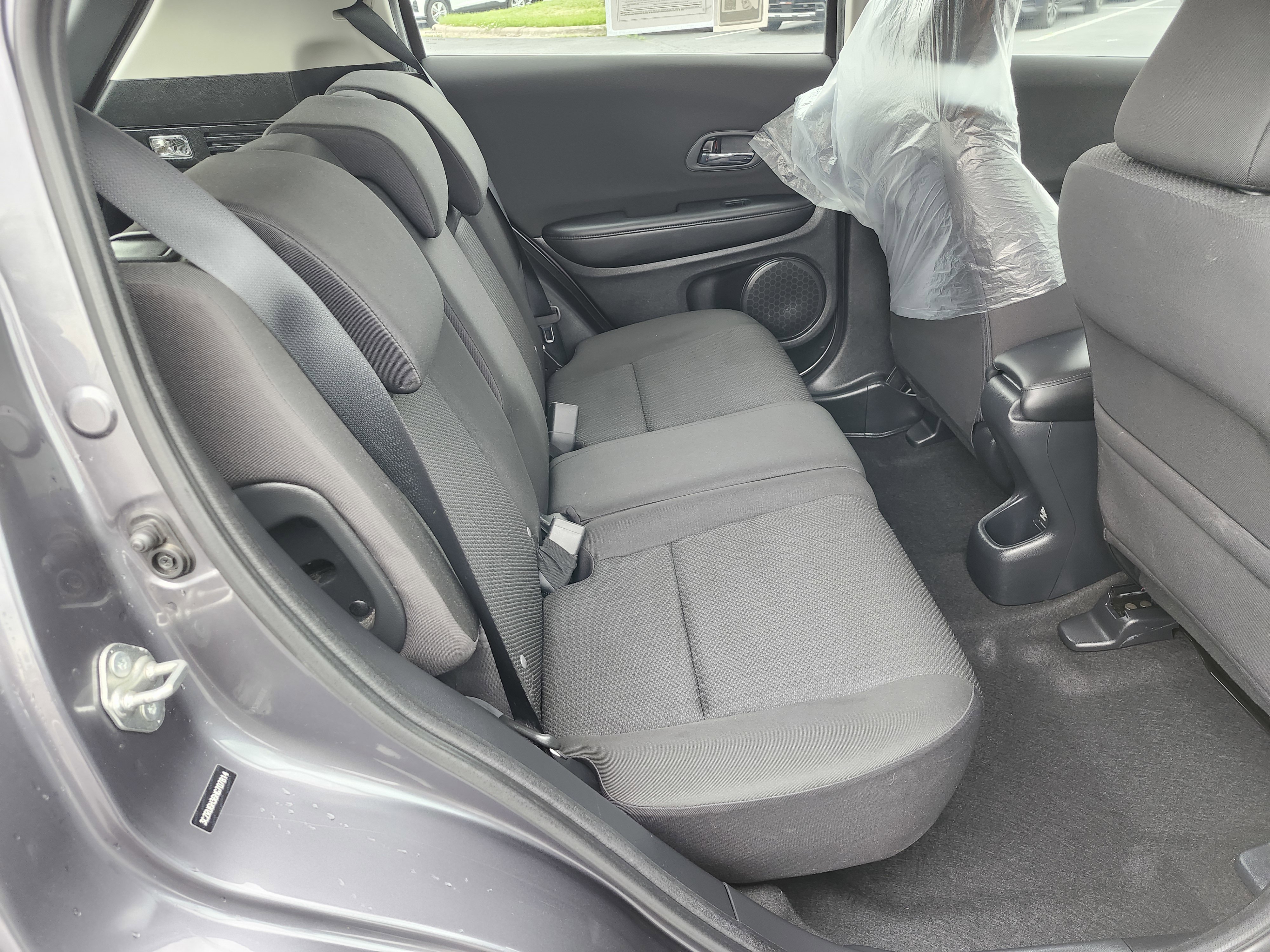 Used 2017 Honda HR-V LX image 17