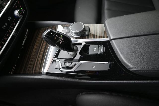 Used 2019 BMW 530i xDrive w/ Convenience Package AWD/4WD image 13