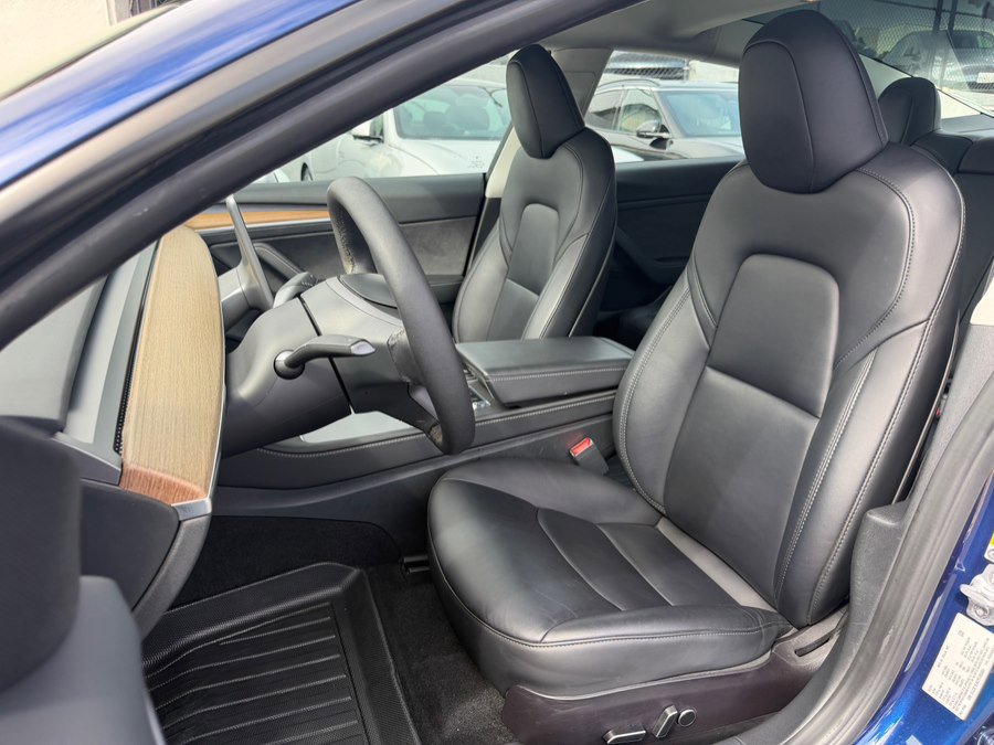 Used 2023 Tesla Model 3 Standard Range image 15