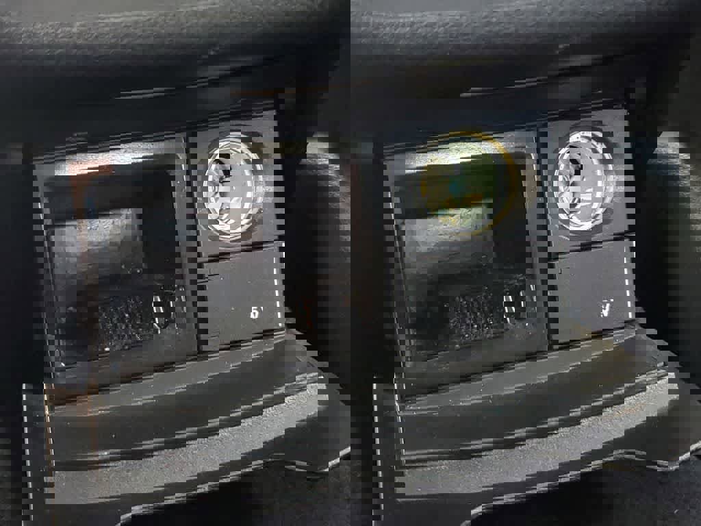 Used 2018 Mercedes-Benz E 400 E 400 image 10