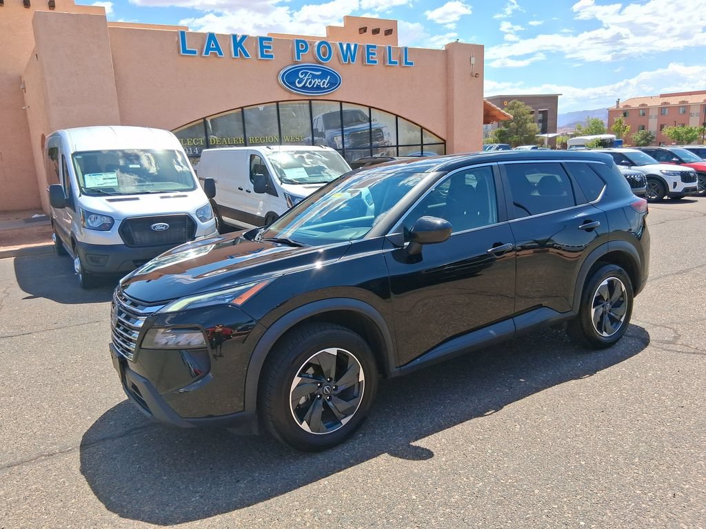 Used 2024 Nissan Rogue SV AWD/4WD image 1
