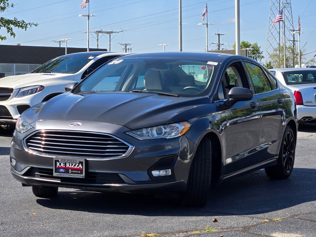 Used 2020 Ford Fusion SE w/ Equipment Group 151A image 3