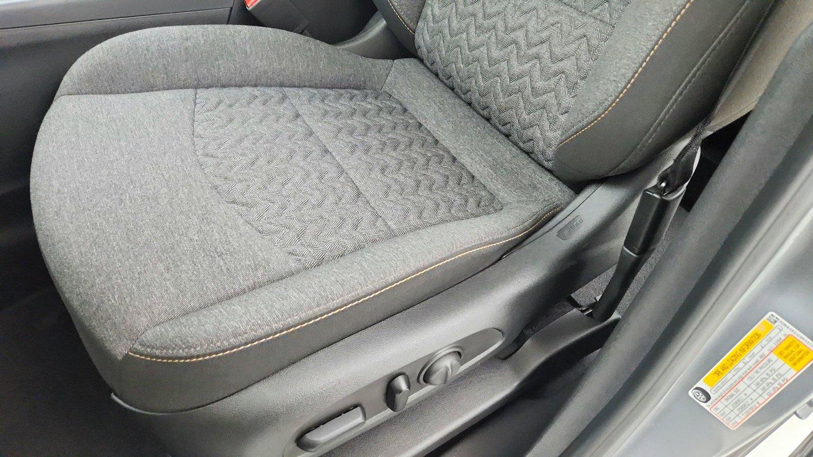 Used 2024 Chevrolet Equinox LT FWD image 17