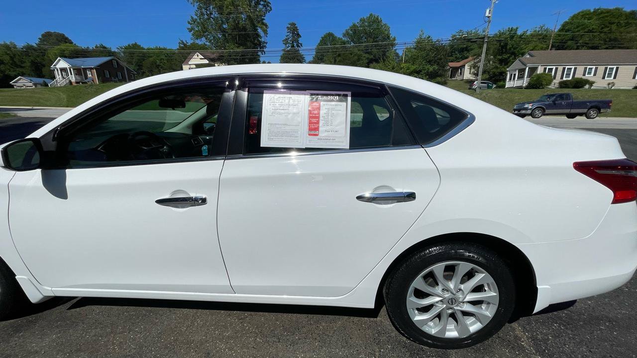 Used 2019 Nissan Sentra SV FWD image 4