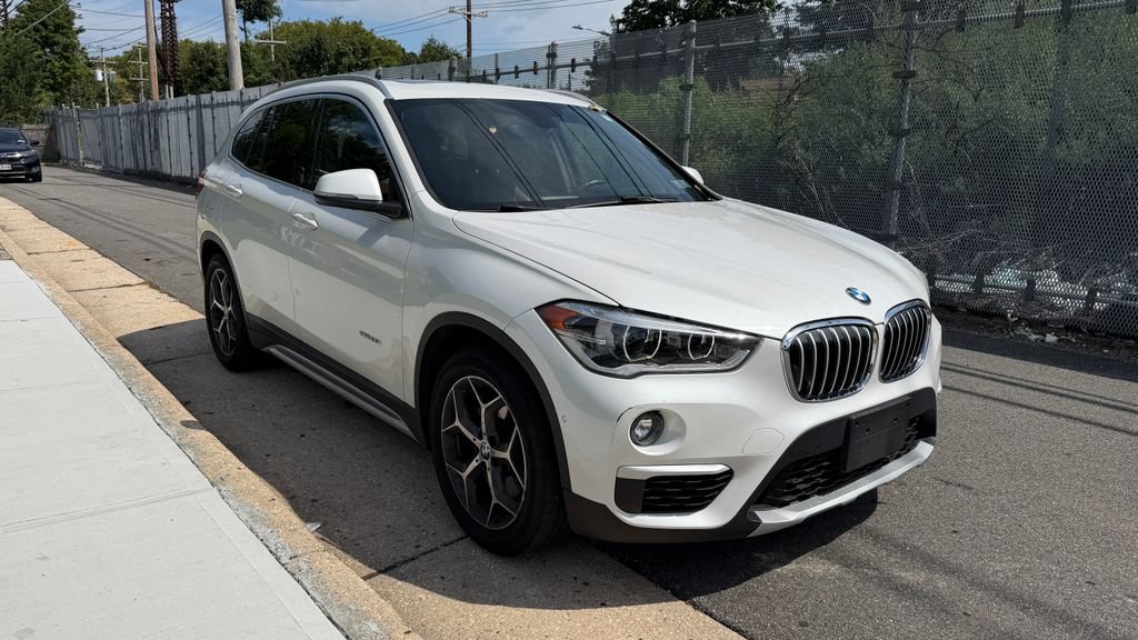 Used 2016 BMW X1 xDrive28i AWD/4WD image 4