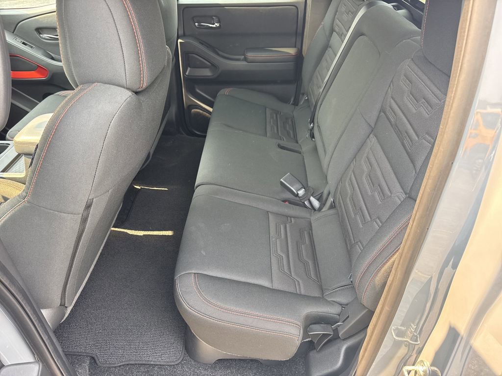 Used 2025 Nissan Frontier PRO-4X image 20
