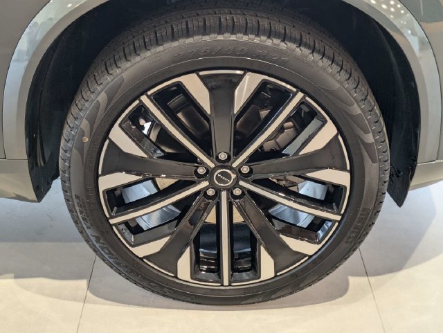 New 2027 Volvo XC90 B6 Ultra AWD/4WD image 8