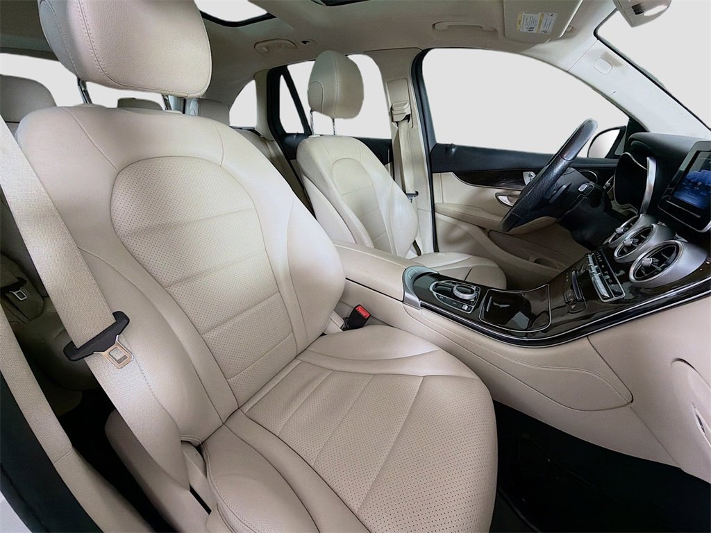 Certified 2018 Mercedes-Benz GLC 300 4MATIC image 30