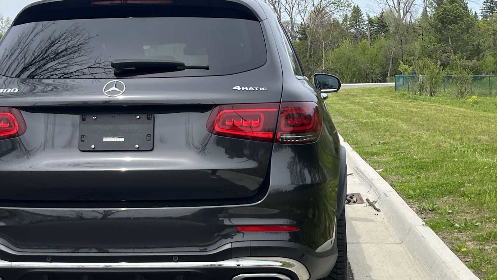 Used 2022 Mercedes-Benz GLC 300 4MATIC image 9