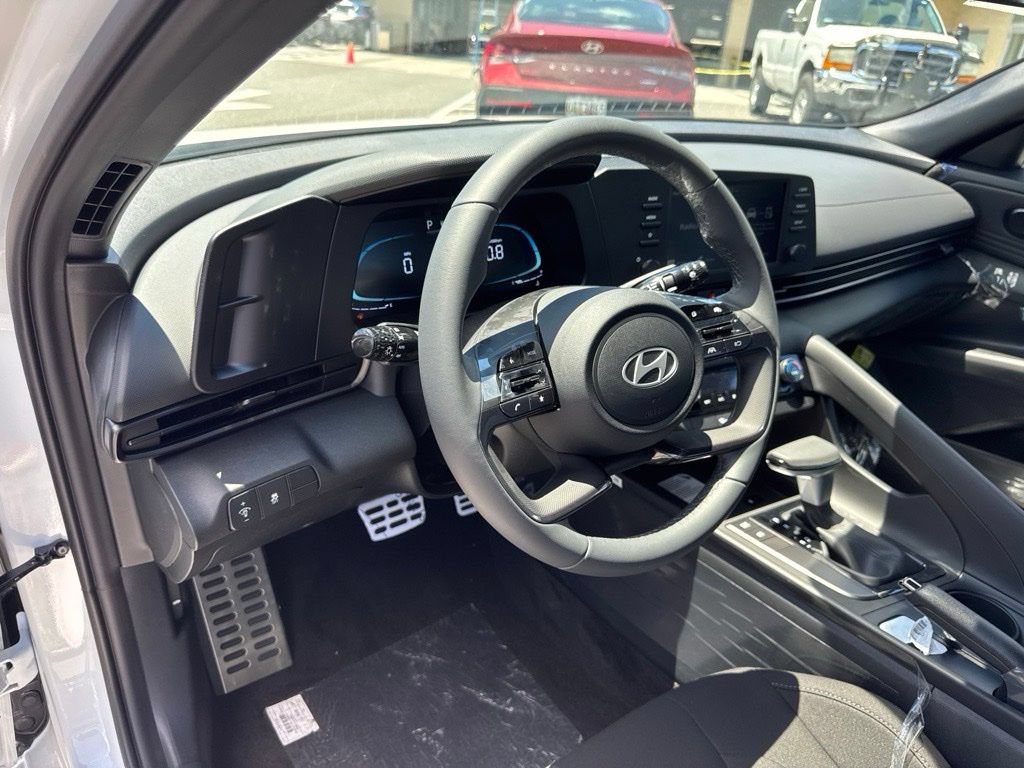 New 2026 Hyundai Elantra SEL Sport Premium FWD image 10
