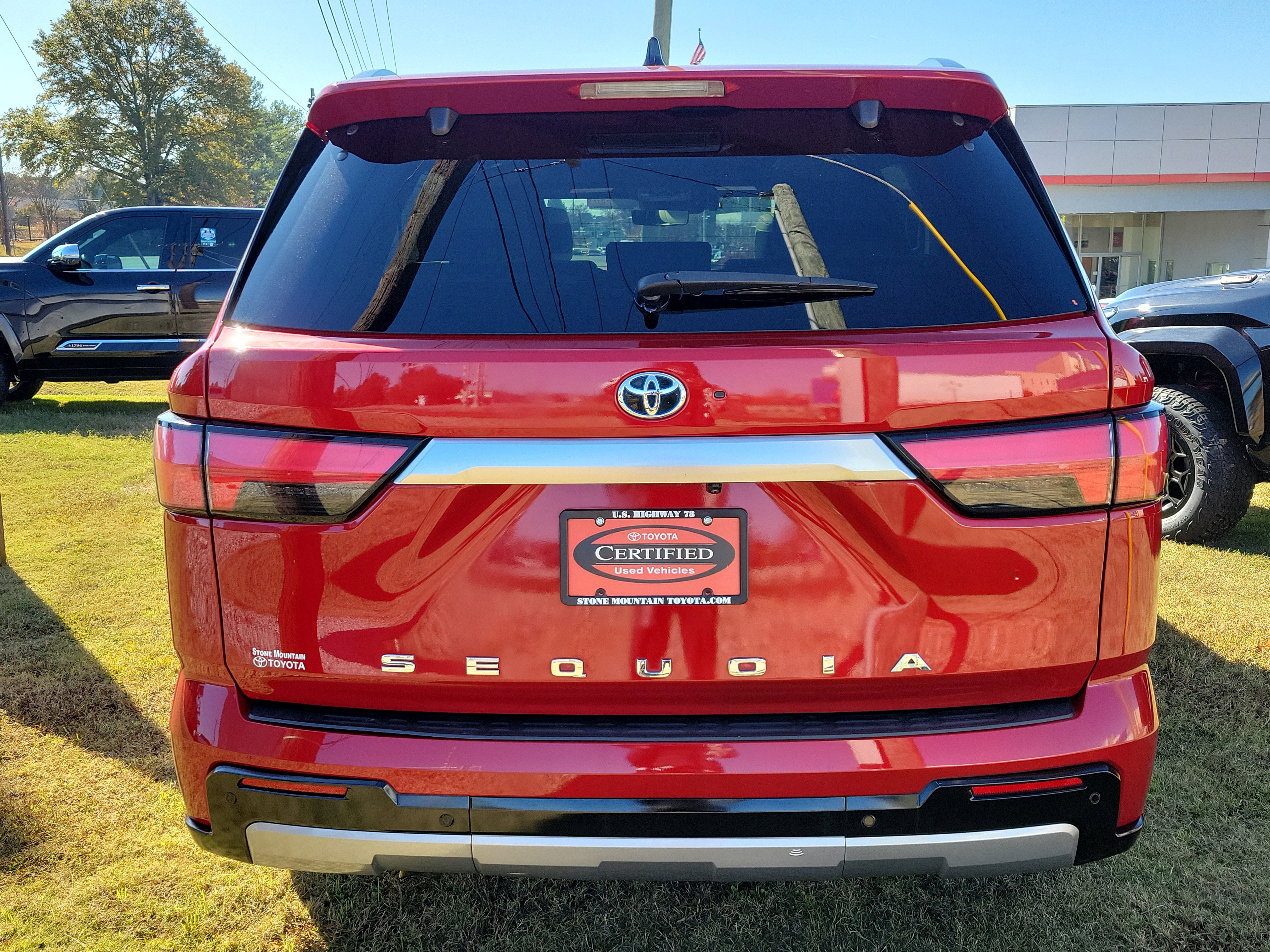 Used 2023 Toyota Sequoia Capstone image 5