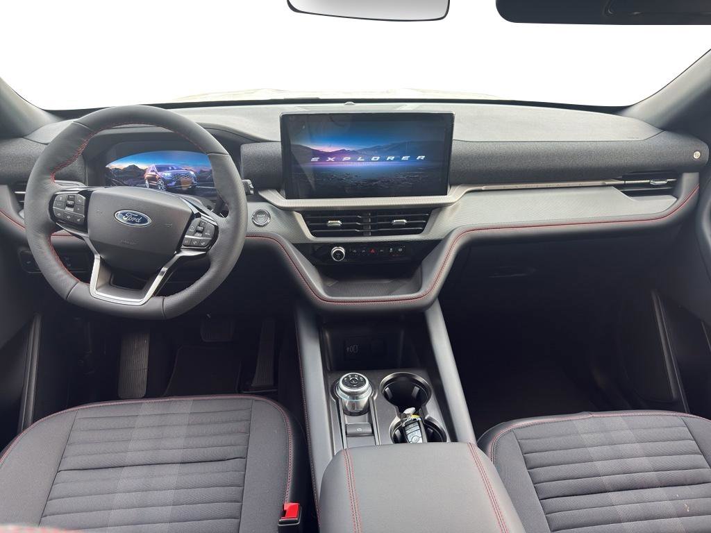 New 2026 Ford Explorer ST-Line w/ ST-Line Street Pack image 12