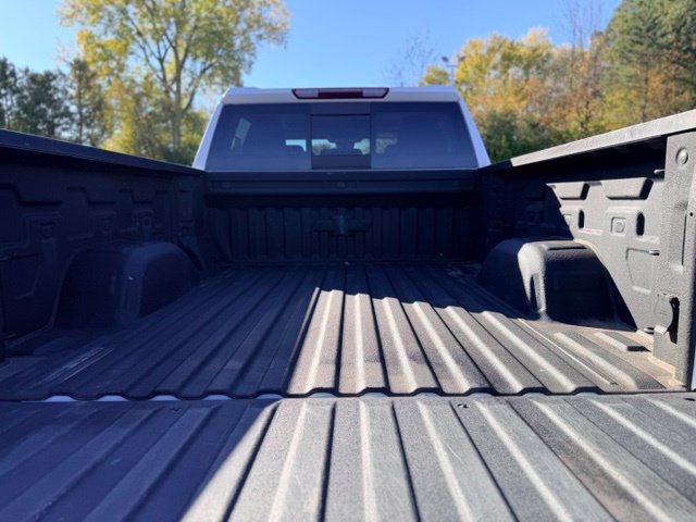 Used 2024 Chevrolet Silverado 1500 LT AWD/4WD image 27