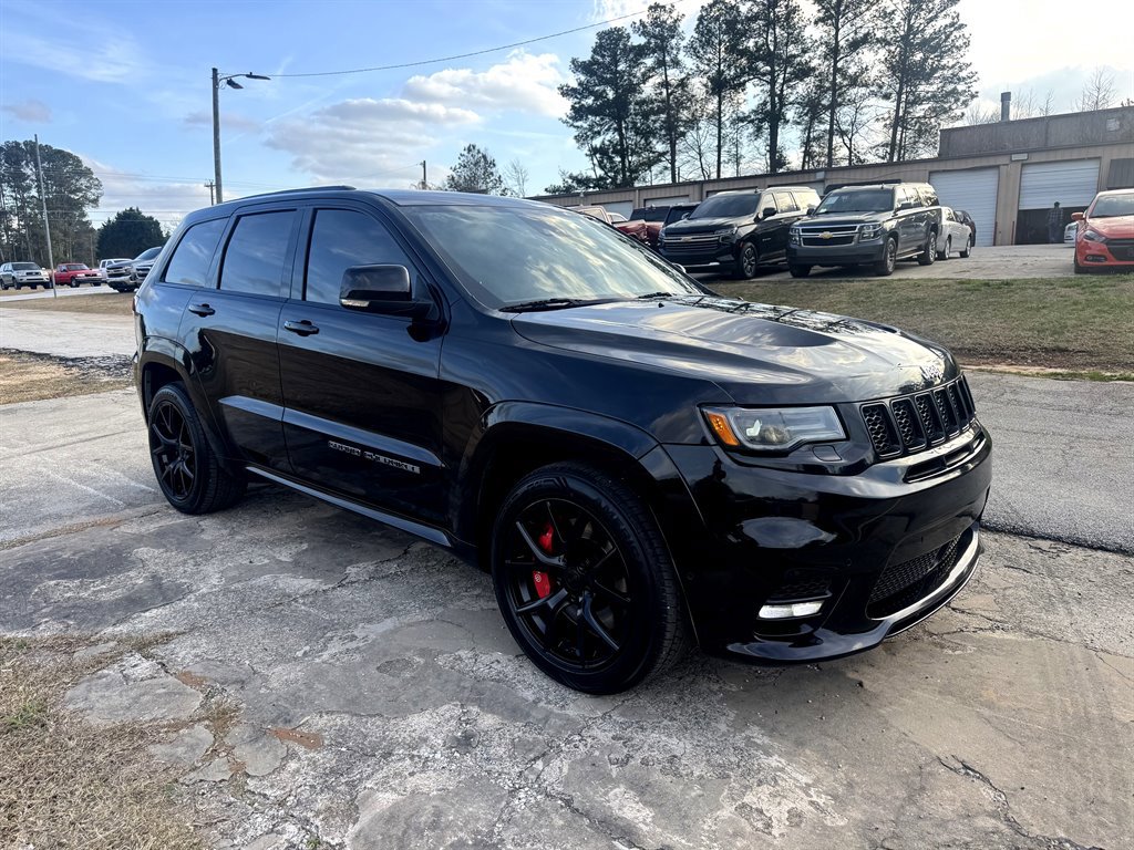 Used 2017 Jeep Grand Cherokee SRT image 7