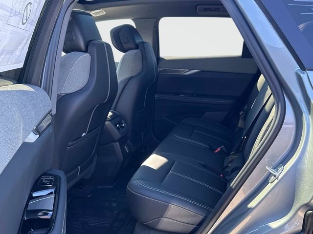 New 2026 Cadillac Optiq Luxury 1 image 11
